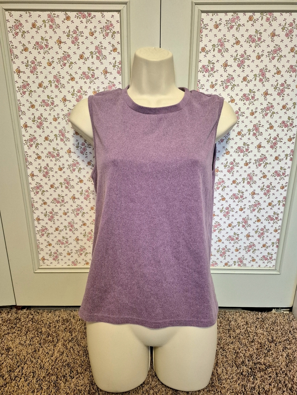 Shein Sleeveless Crewneck Tank Top in Lilac Size L